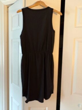 Athleta Rincon travel dress sleeveless black